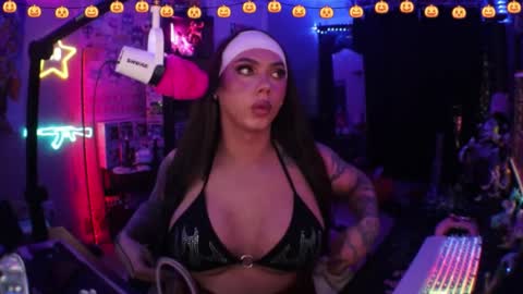 Nicki Foxx online show from October 12, 1:08 am