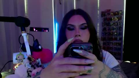 Nicki Foxx online show from May 15, 12:19 am