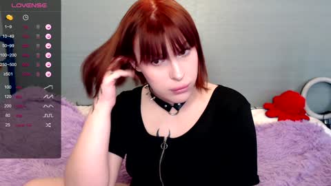 Snapshot of ivamayy chatting on December 9, 8:00 am Sasha online show from December 9, 8:00 am