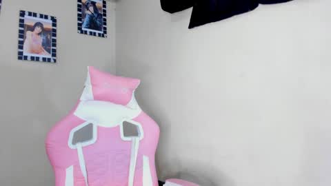 Snapshot of ivana_foxxx chatting on October 4, 9:15 pm Ivanna online show from October 4, 9:15 pm