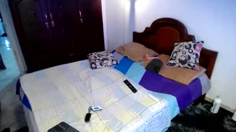 Snapshot of ivonne__hot chatting on February 26, 8:33 pm ivonne__hot online show from February 26, 8:33 pm