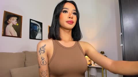 kirstenelsie online show from December 22, 4:17 am