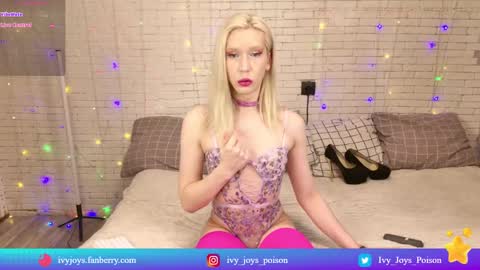 Snapshot of ivy_joys chatting on February 9, 10:20 am I v y online show from February 9, 10:20 am