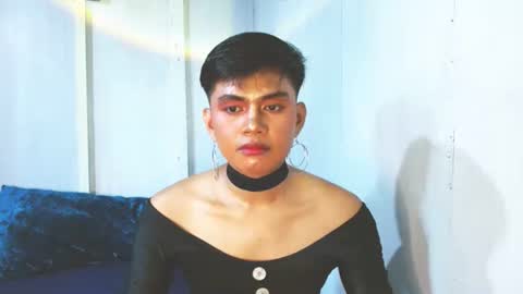 iya143 online show from October 4, 2:23 am