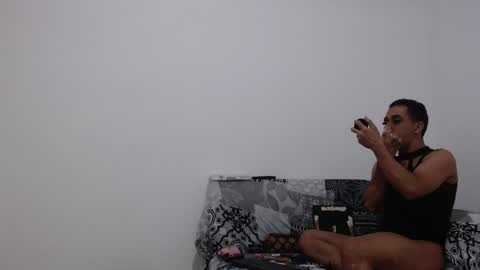 Snapshot of jaacobleon chatting on December 2, 12:46 pm jaacob online show from December 2, 12:46 pm