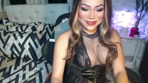 Jacque online show from October 15, 9:59 pm