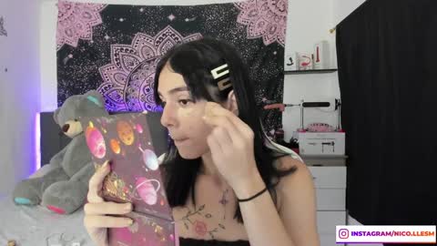 Snapshot of jade__weed chatting on January 19, 11:32 pm online show from January 19, 11:32 pm