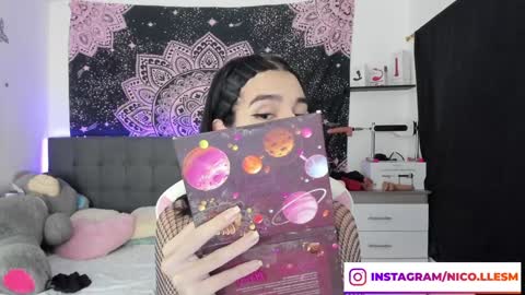 Snapshot of jade__weed chatting on January 22, 10:49 pm online show from January 22, 10:49 pm
