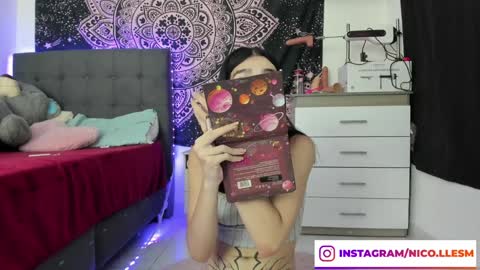 Snapshot of jade__weed chatting on February 6, 2:44 am online show from February 6, 2:44 am