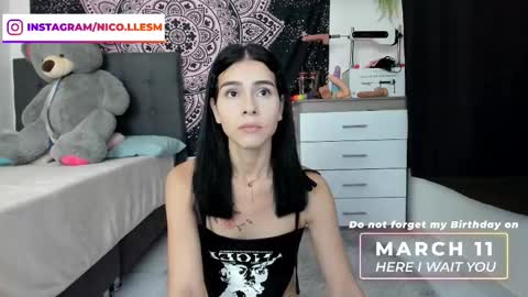 Snapshot of jade__weed chatting on March 10, 9:18 pm online show from March 10, 9:18 pm
