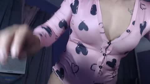 Snapshot of jasmine_arousal chatting on February 26, 5:53 am JASMINE online show from February 26, 5:53 am