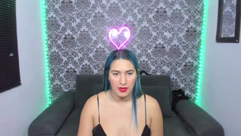 Snapshot of jdstudio chatting on February 6, 2:22 am . Julianita y Valery . online show from February 6, 2:22 am