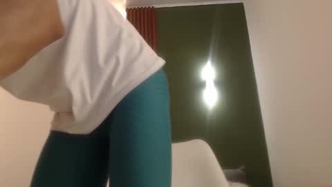 Snapshot of jeanys_sneider chatting on January 27, 9:55 pm Jeays online show from January 27, 9:55 pm
