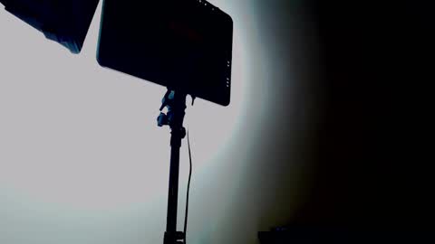Snapshot of jeanys_sneider chatting on February 9, 1:35 pm Jeays online show from February 9, 1:35 pm