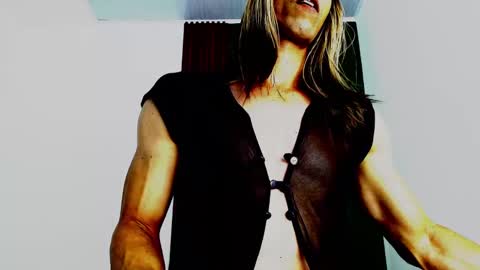 Snapshot of jeanys_sneider chatting on March 1, 1:22 am Jeays online show from March 1, 1:22 am