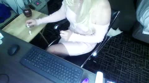 Snapshot of jennacd4life chatting on January 1, 2:09 am Jenna Cross online show from January 1, 2:09 am