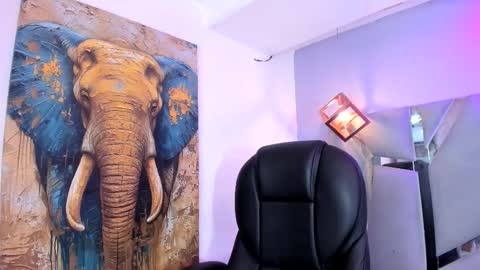 jenniifer_t online show from October 1, 4:02 am