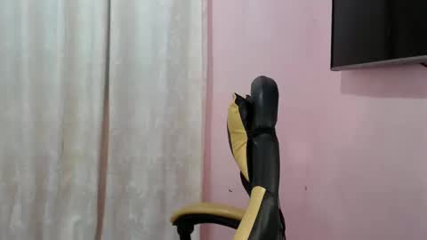 Snapshot of jerkaholic_aneca chatting on February 5, 4:27 am jerkaholic_aneca online show from February 5, 4:27 am