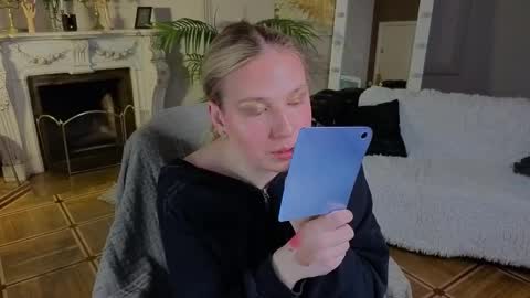 Snapshot of jes_solar chatting on September 17, 2:55 pm jes_solar online show from September 17, 2:55 pm