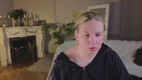 jes_solar online show from October 13, 1:44 pm