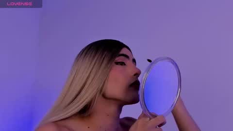 JESSI AND NAOMI online show from February 25, 1:41 am