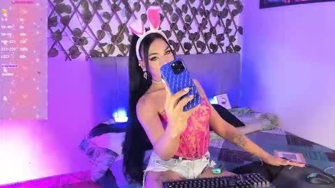 Snapshot of jessika_rabbits chatting on October 5, 12:00 am JESS online show from October 5, 12:00 am