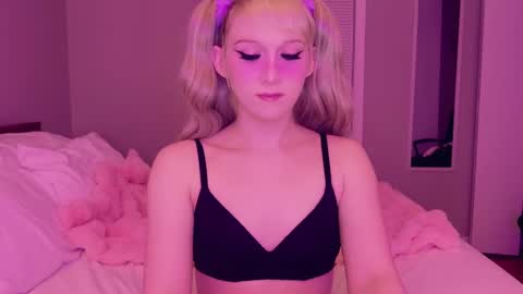 Snapshot of jeylababe chatting on September 20, 2:17 am online show from September 20, 2:17 am