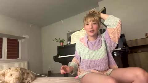 Anya online show from March 6, 10:26 pm