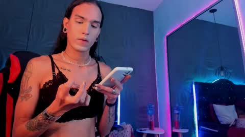 Snapshot of joaisaza chatting on February 22, 7:01 am Joa Isaza online show from February 22, 7:01 am