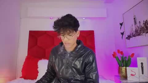 Snapshot of jonas_hiill chatting on September 15, 3:50 pm Jonas online show from September 15, 3:50 pm
