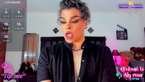 Jujubee online show from January 13, 2:00 pm