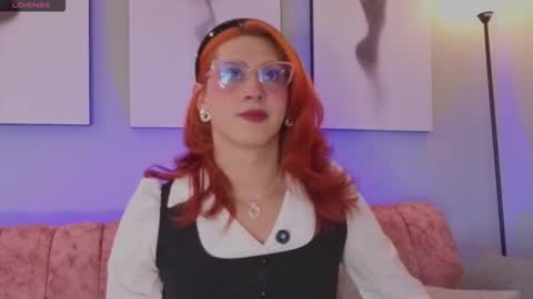 Juliana online show from October 11, 5:15 pm