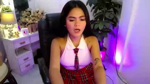 Snapshot of just_aleah chatting on September 20, 3:28 pm MY IG aleahgomez17 online show from September 20, 3:28 pm