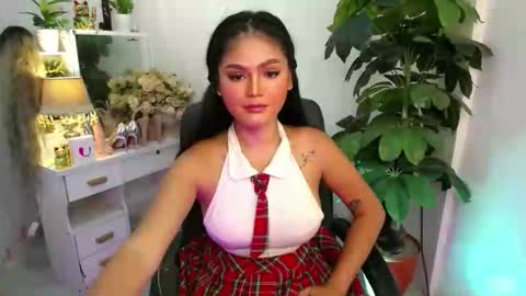 Snapshot of just_aleah chatting on October 6, 4:18 pm MY IG aleahgomez17 online show from October 6, 4:18 pm