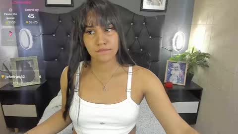 Snapshot of kagome01 chatting on February 21, 1:33 pm kagome01 online show from February 21, 1:33 pm