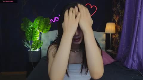 Snapshot of kaiasunshine chatting on December 4, 4:32 pm Kaia Monday Thursday FridaySaturdaySunday online show from December 4, 4:32 pm