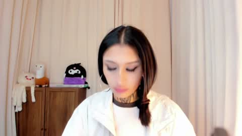 Snapshot of kali_ka chatting on December 28, 8:15 pm Kali Ka Please help me with your thumbs up its important dont forget my birthday on October 26 online show from December 28, 8:15 pm