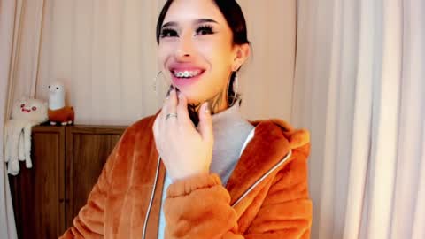 Snapshot of kali_ka chatting on December 30, 7:00 pm Kali Ka Please help me with your thumbs up its important dont forget my birthday on October 26 online show from December 30, 7:00 pm