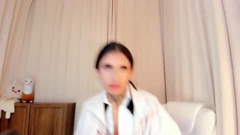 Snapshot of kali_ka chatting on January 7, 7:49 pm Kali Ka Please help me with your thumbs up its important dont forget my birthday on October 26 online show from January 7, 7:49 pm