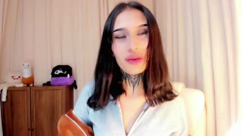 Snapshot of kali_ka chatting on January 11, 8:10 pm Kali Ka Please help me with your thumbs up its important dont forget my birthday on October 26 online show from January 11, 8:10 pm