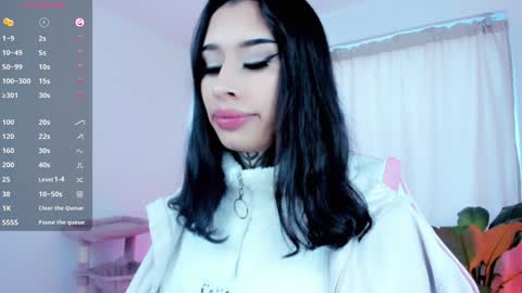 Snapshot of kali_ka chatting on February 6, 12:59 pm Kali Ka Please help me with your thumbs up its important dont forget my birthday on October 26 online show from February 6, 12:59 pm
