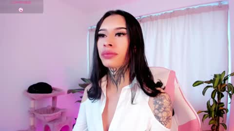 Snapshot of kali_ka chatting on February 12, 1:27 pm Kali Ka Please help me with your thumbs up its important dont forget my birthday on October 26 online show from February 12, 1:27 pm