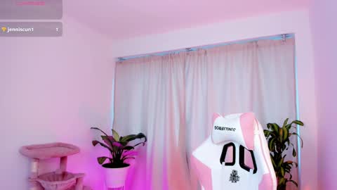 Snapshot of kali_ka chatting on February 22, 12:52 pm Kali Ka Please help me with your thumbs up its important dont forget my birthday on October 26 online show from February 22, 12:52 pm