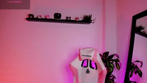 Snapshot of kali_ka chatting on September 10, 6:51 pm Kali Ka Please help me with your thumbs up its important dont forget my birthday on October 26 online show from September 10, 6:51 pm