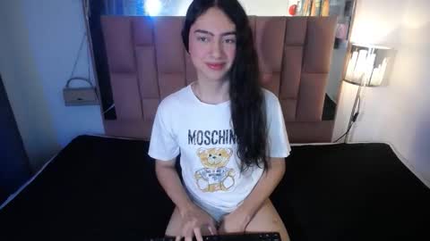 Snapshot of kammi_candy chatting on October 7, 1:39 am -- kammi -- online show from October 7, 1:39 am