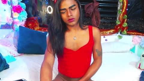 Snapshot of karly_coffe chatting on December 12, 8:57 am KARLY. online show from December 12, 8:57 am