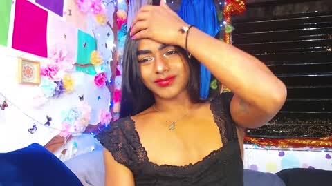 Snapshot of karly_coffe chatting on January 10, 2:25 am KARLY. online show from January 10, 2:25 am