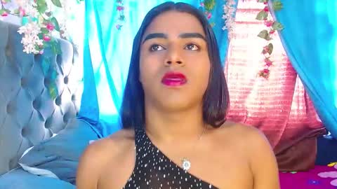 Snapshot of karly_coffe chatting on October 3, 12:16 pm KARLY. online show from October 3, 12:16 pm