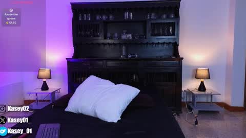 kasey online show from February 25, 8:02 pm