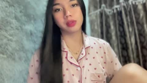 Snapshot of kat_hollandx chatting on January 16, 3:13 pm Majesty online show from January 16, 3:13 pm